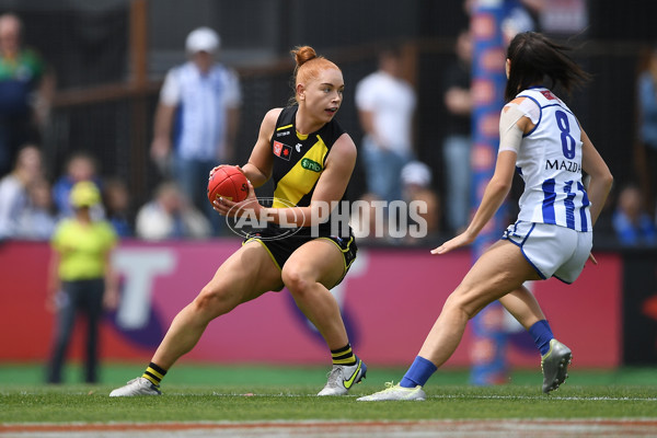 AFLW 2022 S7 First Semi Final - Richmond v North Melbourne - A-549170