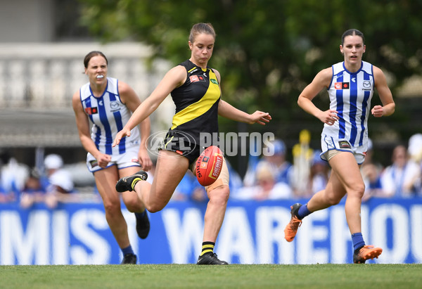 AFLW 2022 S7 First Semi Final - Richmond v North Melbourne - A-549174