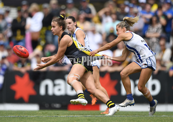 AFLW 2022 S7 First Semi Final - Richmond v North Melbourne - A-551808