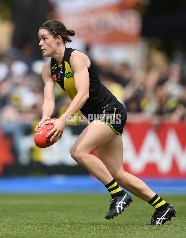 AFLW 2022 S7 First Semi Final - Richmond v North Melbourne - A-554106