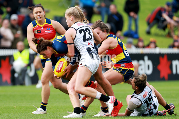 AFLW 2022 S7 Second Semi Final - Adelaide v Collingwood - A-554453