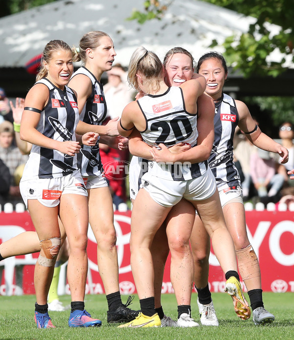 AFLW 2022 S7 Second Semi Final - Adelaide v Collingwood - A-554485
