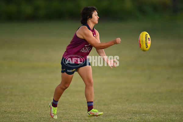 AFLW 2022 S7 Training - Brisbane Lions 151122 - A-556698