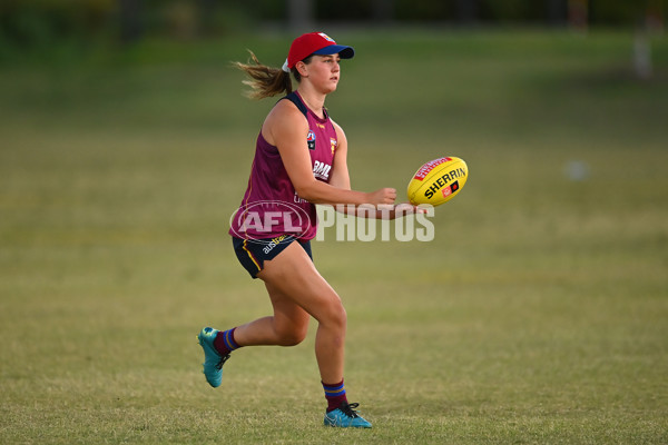 AFLW 2022 S7 Training - Brisbane Lions 151122 - A-557107