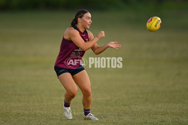AFLW 2022 S7 Training - Brisbane Lions 151122 - A-559963