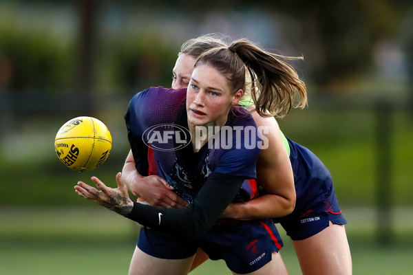 AFLW 2022 S7 Training - Melbourne 171122 - A-576383