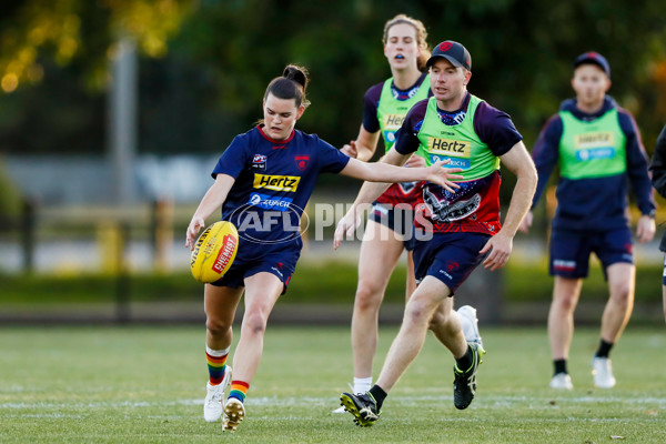 AFLW 2022 S7 Training - Melbourne 171122 - A-576455