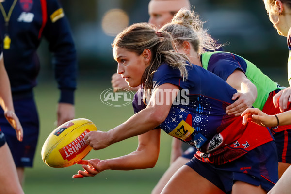 AFLW 2022 S7 Training - Melbourne 171122 - A-576458