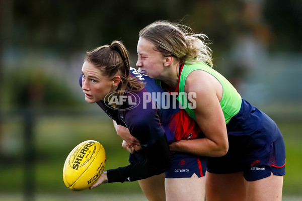AFLW 2022 S7 Training - Melbourne 171122 - A-576485