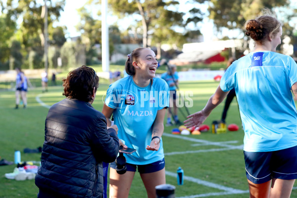 AFLW 2022 S7 Training - North Melbourne 171122 - A-579297
