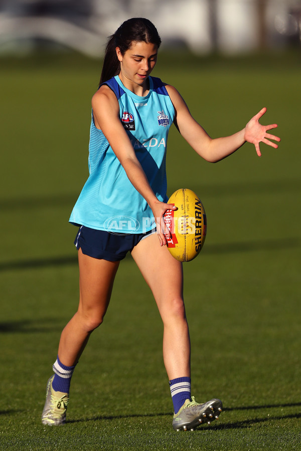 AFLW 2022 S7 Training - North Melbourne 171122 - A-581974