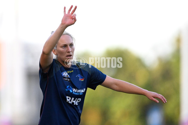 AFLW 2022 S7 First Preliminary Final - Brisbane v Adelaide - A-584937