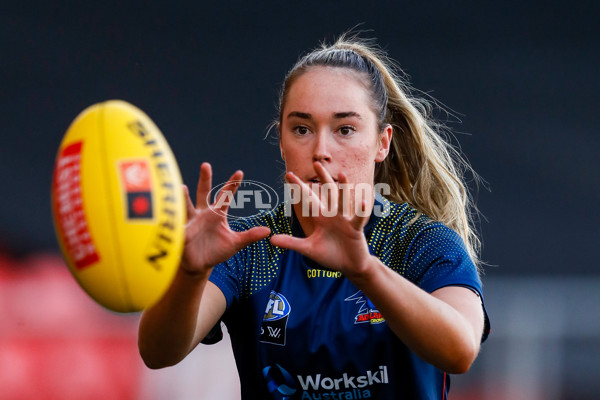 AFLW 2022 S7 First Preliminary Final - Brisbane v Adelaide - A-584939