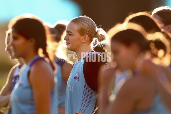 AFLW 2022 S7 Training - North Melbourne 171122 - A-585608