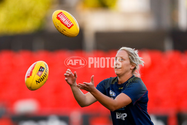 AFLW 2022 S7 First Preliminary Final - Brisbane v Adelaide - A-585639