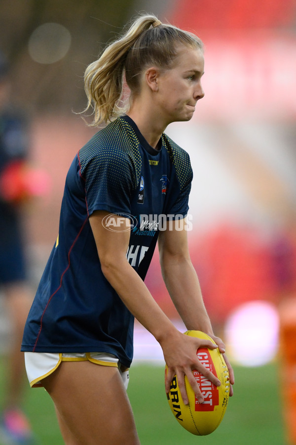 AFLW 2022 S7 First Preliminary Final - Brisbane v Adelaide - A-585689