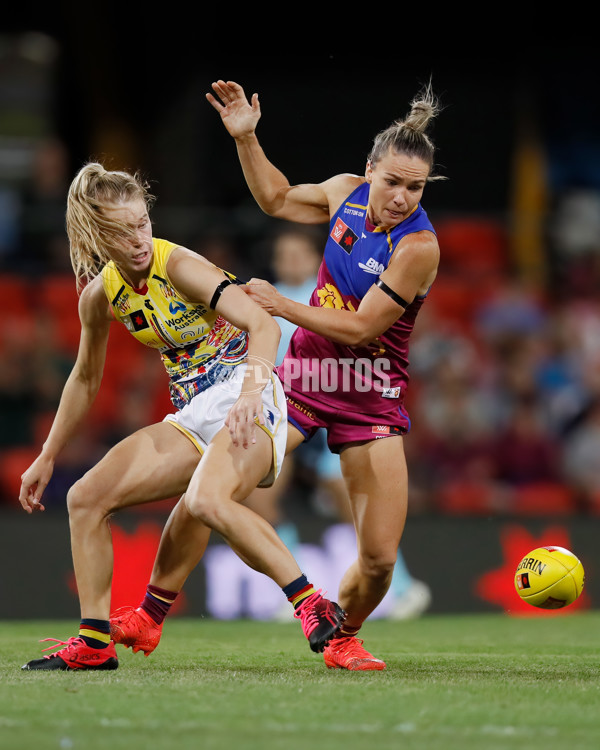 AFLW 2022 S7 First Preliminary Final - Brisbane v Adelaide - A-596784