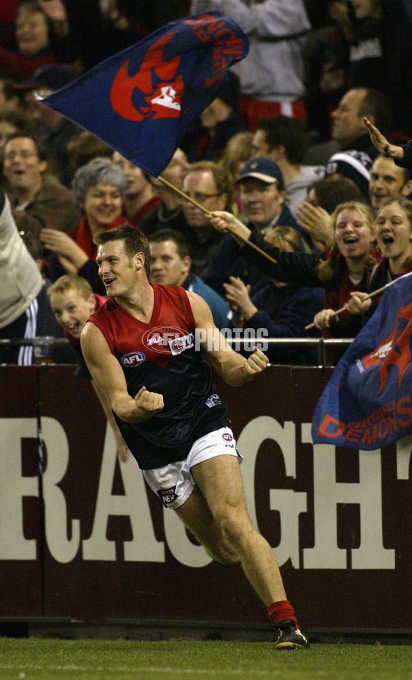 AFL 2002 Rd 15 - Carlton v Melbourne - 134239