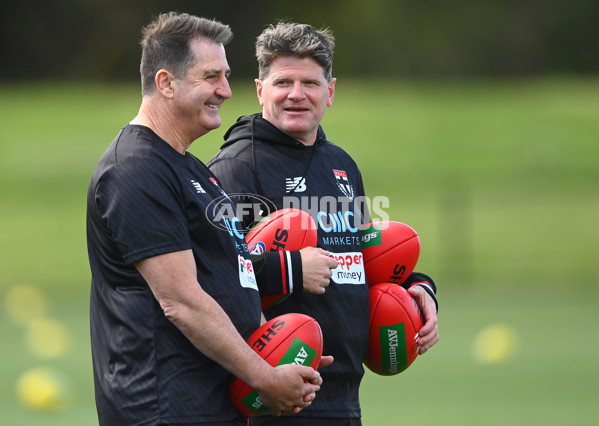 AFL 2022 Training - St Kilda 211122 - A-618396