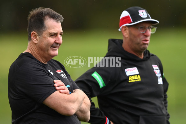 AFL 2022 Training - St Kilda 211122 - A-627615