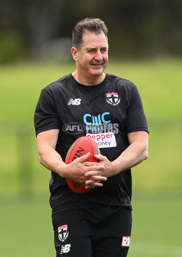 AFL 2022 Training - St Kilda 211122 - A-627702