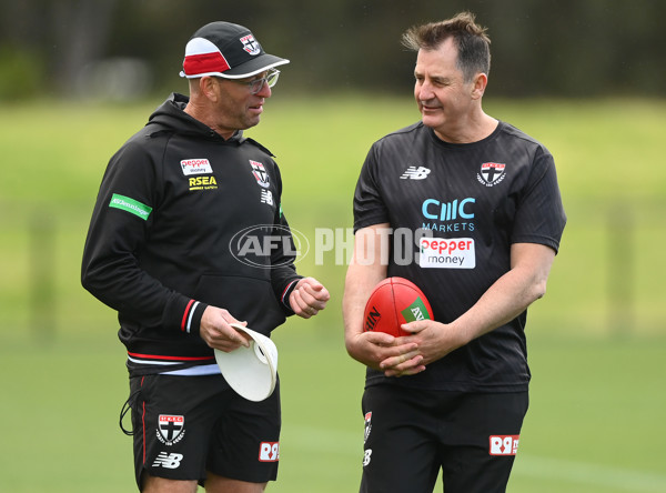 AFL 2022 Training - St Kilda 211122 - A-627950