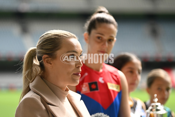 AFLW 2022 S7 Media - Melbourne Demons Media Opportunity 211122 - A-627995