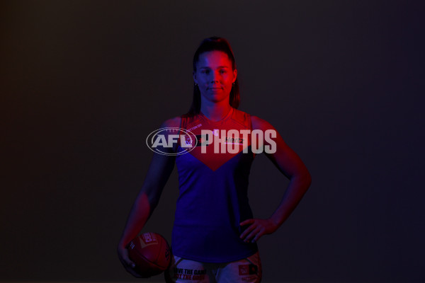 AFLW 2022 S7 Media - Melbourne Demons Media Opportunity 211122 - A-630569