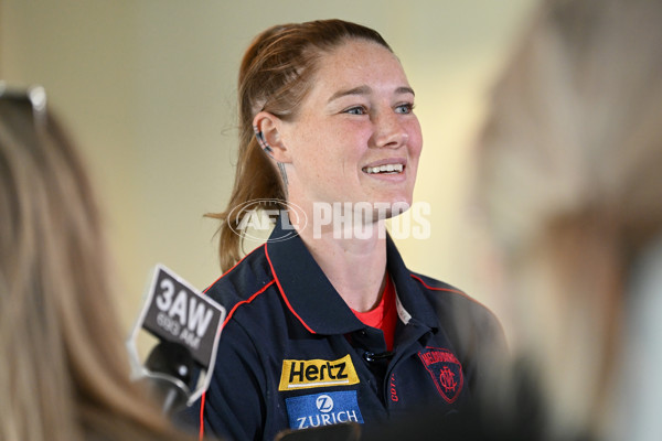 AFLW 2022 S7 Media - Melbourne Demons Media Opportunity 211122 - A-630605