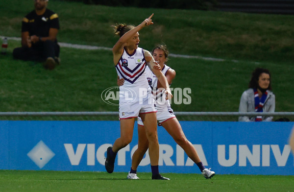 AFLW 2022 Round 10 - Western Bulldogs v Fremantle - A-654750