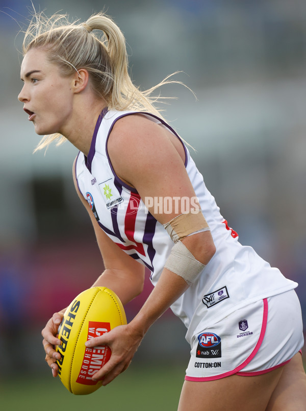 AFLW 2022 Round 10 - Western Bulldogs v Fremantle - A-654766