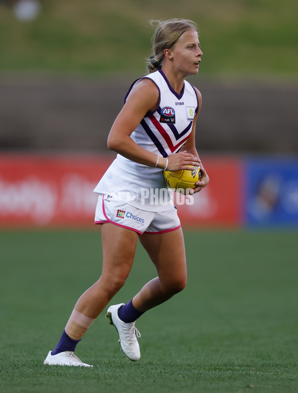 AFLW 2022 Round 10 - Western Bulldogs v Fremantle - A-657336