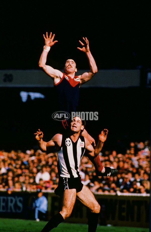 VFL 1980's - Melbourne v Collingwood - 26107