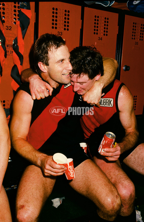 VFL 1988 - Essendon Bombers - 30282