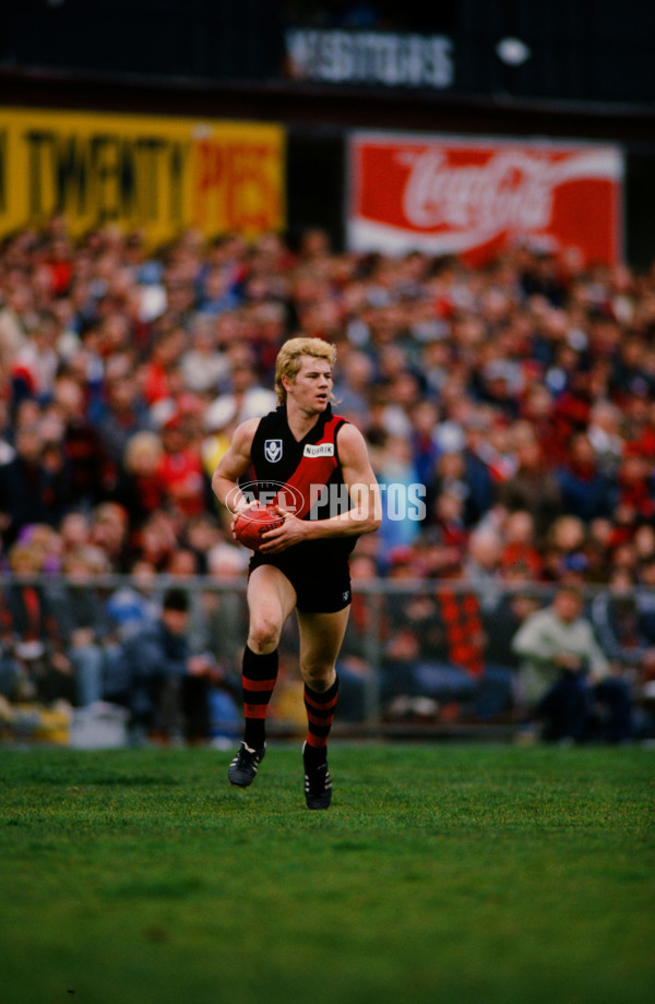 VFL 1989 - Essendon Bombers - 30366