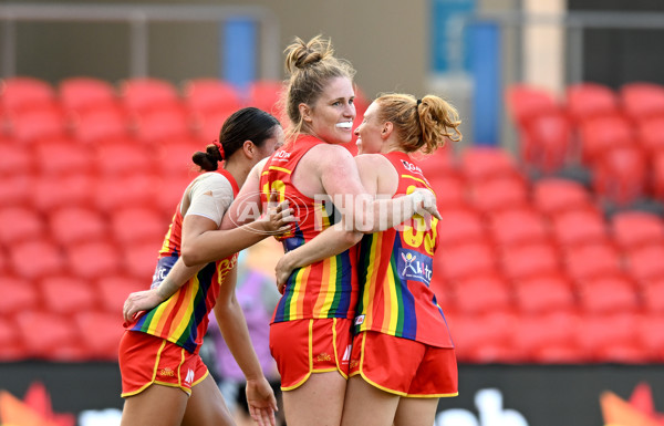 AFLW 2022 Round 04 - Gold Coast v Richmond - A-677296