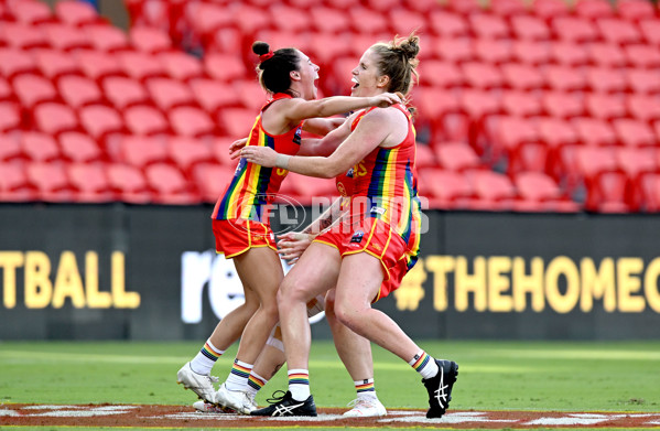 AFLW 2022 Round 04 - Gold Coast v Richmond - A-679332
