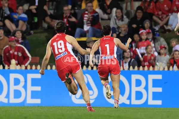 AFLW 2022 S7 Round 01 - Sydney v St Kilda - A-723990