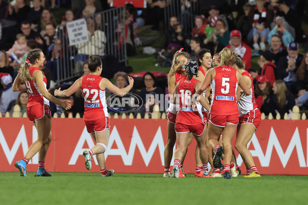 AFLW 2022 S7 Round 01 - Sydney v St Kilda - A-723991