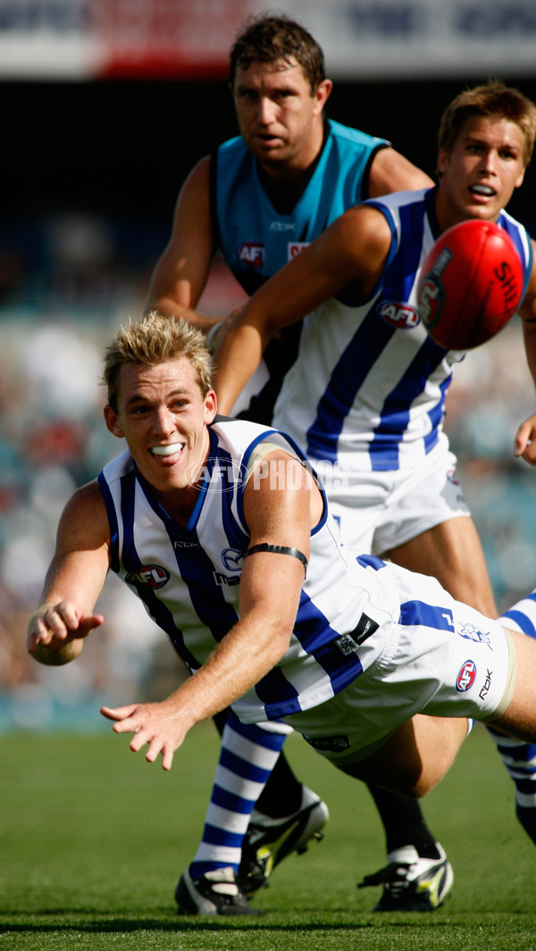 AFL Round 2 - Port Adelaide v Kangaroos - 4238