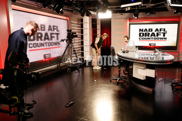 AFL 2022 Media - NAB AFL Draft Countdown - A-757266