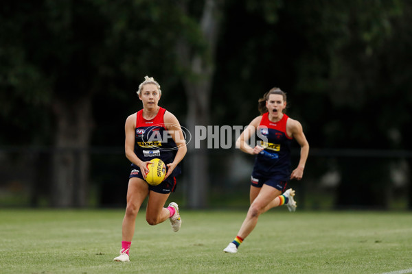 AFLW 2022 S7 Training - Melbourne 241122 - A-779125