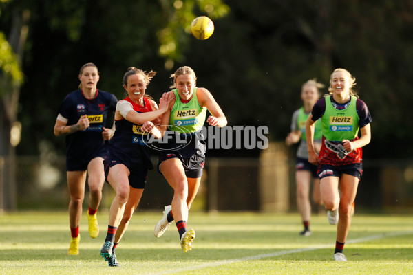 AFLW 2022 S7 Training - Melbourne 241122 - A-779147