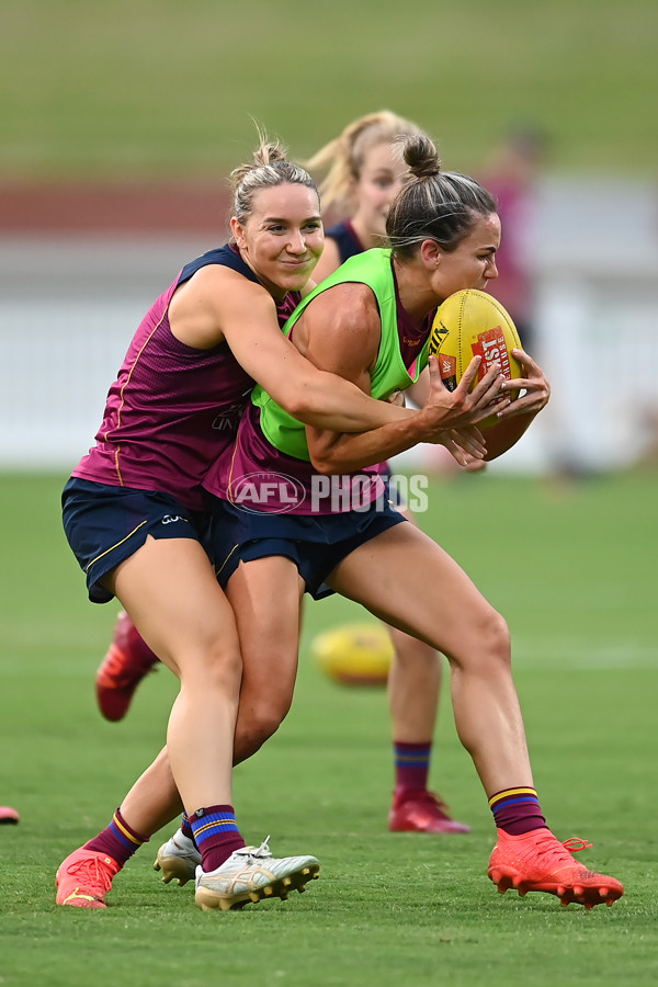 AFLW 2022 S7 Training - Brisbane Lions 241122 - A-781343
