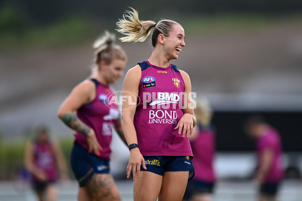 AFLW 2022 S7 Training - Brisbane Lions 241122 - A-781351