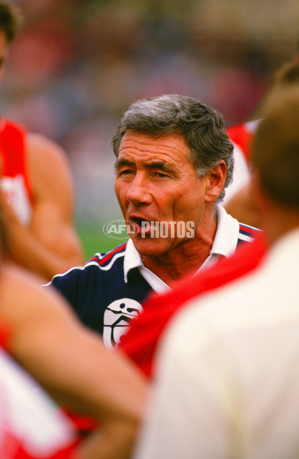 VFL 1987 - Sydney Swans - 28424
