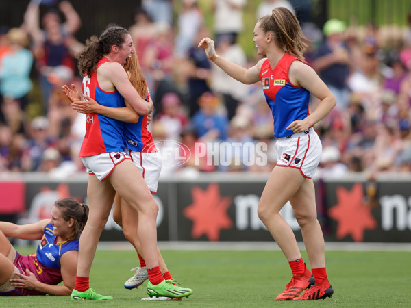 AFLW 2022 S7 Grand Final - Brisbane v Melbourne - A-789949
