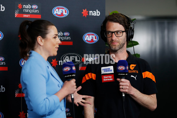 AFL 2022 Media - NAB AFL Draft - A-821094