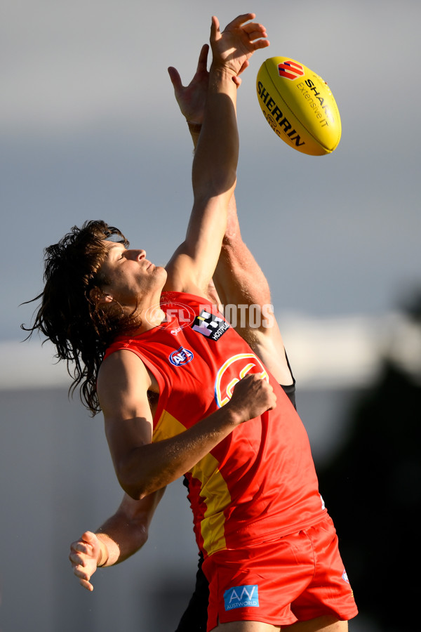 Gold Coast v Essendon - AFL Match Simulation - A-843361