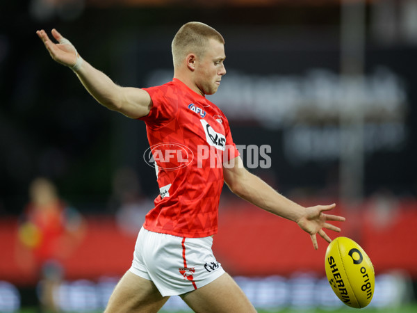 AFL Rd 1 - Gold Coast v Sydney - A-916983